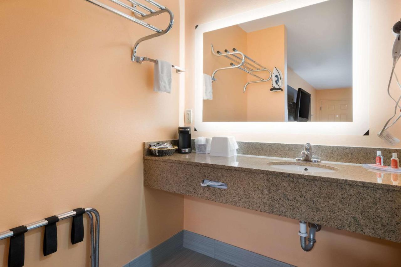 Econo Lodge Ripley Dış mekan fotoğraf